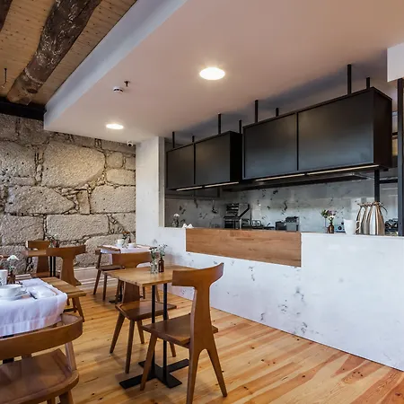 Aparthotel River 4*